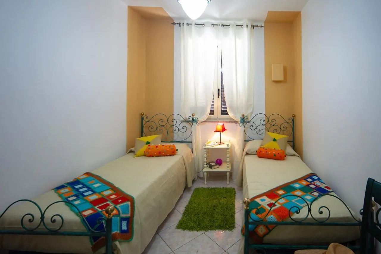My House Holiday Apartment Палермо