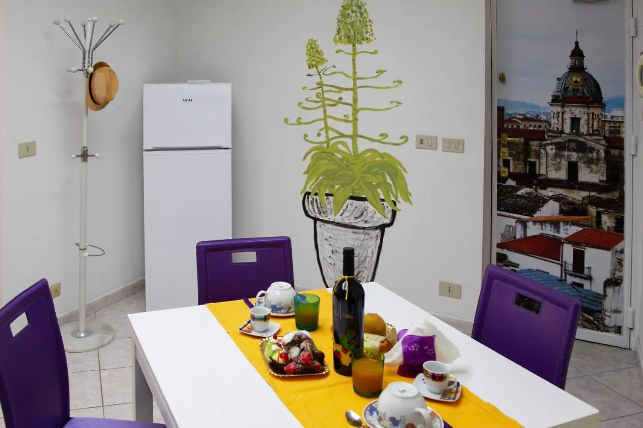 My House Holiday Apartment Палермо Италия