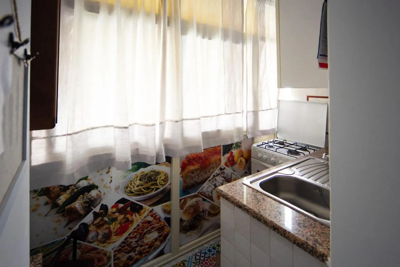 My House Holiday Apartment Палермо